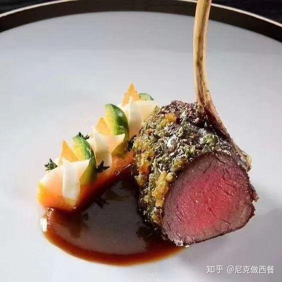 西餐鱼肉的配菜_鱼肉西餐配菜有哪些_鱼类西餐菜谱